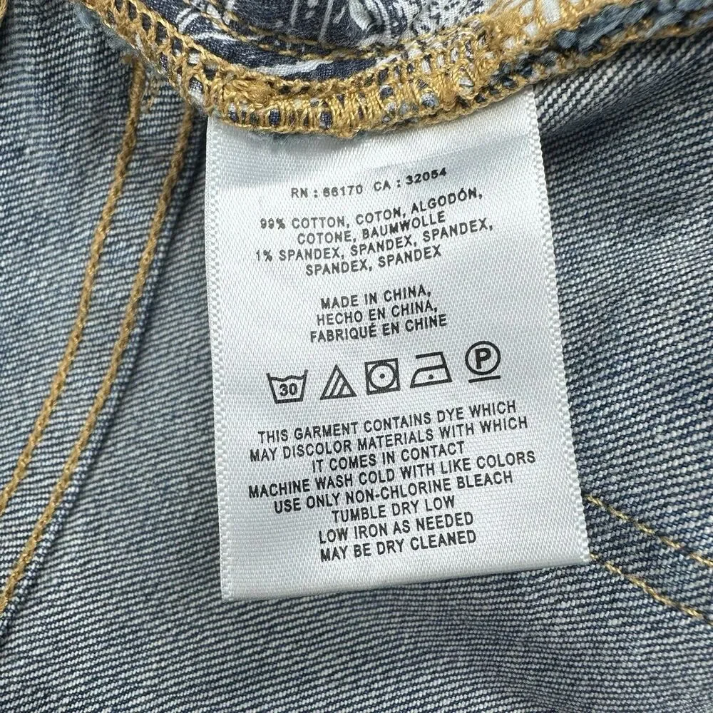 PILCRO Shorts Womens 28 Slim Bermuda Midrise Blue Jean Denim Fray Anthropologie